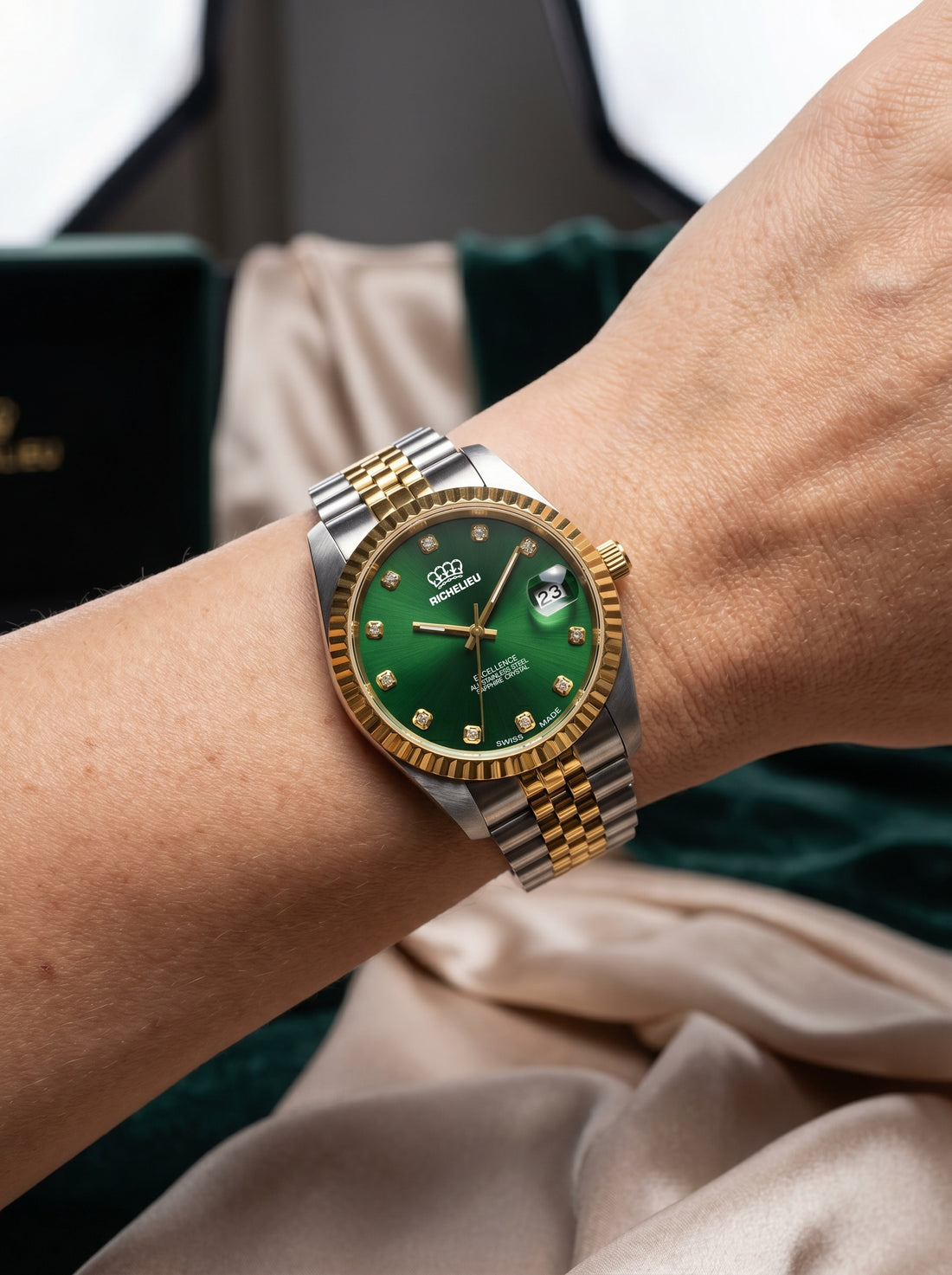 Excellence Automatic Date 31